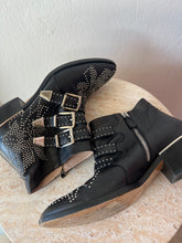Load image into Gallery viewer, Chloe - Sussanna Boots - Black - 37.5

