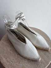 Load image into Gallery viewer, NEW Celine - Leather pointed Espadrilles w ankle strap - White - 38 - w box
