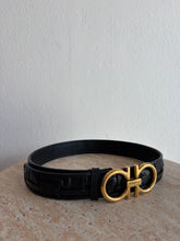 Load image into Gallery viewer, Salvatore Ferragamo - Buckle Leather Belt - Black - 75cm
