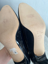 Load image into Gallery viewer, Stuart Weitzman - Classic Court Shoe - Navy Patent - 36.5
