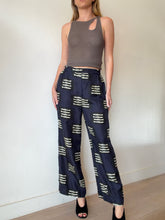 Load image into Gallery viewer, Oroton - Silk Marine Fish Print Pants - Navy - 8
