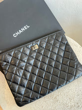 Load image into Gallery viewer, Chanel - Quilted Caviar Leather Pouch Clutch  - Black - Small - w box/dust bag
