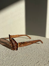 Load image into Gallery viewer, Pared - Over &amp; Out  Sunglasses - Brown Pink  - RRP $265
