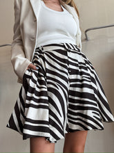 Load image into Gallery viewer, COS - Shorts - Brown Zebra Print - 40
