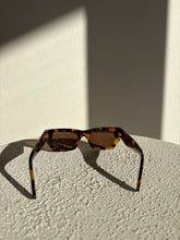 Load image into Gallery viewer, Pared - Dawn &amp; Dusk Sunglasses - Tortoise Shell/Brown Lens - RRP$26
