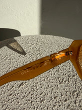 Load image into Gallery viewer, Pared x Bec &amp; Bridge  - Big Mumma Sunglasses - Caramel - RRP$260
