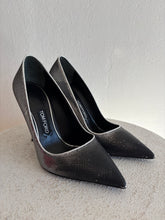 Load image into Gallery viewer, Tom Ford - Sequin Point Heels - Silver - 40
