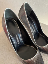 Load image into Gallery viewer, Tom Ford - Sequin Point Heels - Silver - 40
