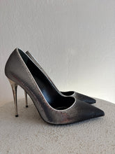 Load image into Gallery viewer, Tom Ford - Sequin Point Heels - Silver - 40
