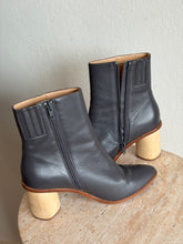 Load image into Gallery viewer, Zoe Kratzmann - Ankle Boot w Wooden Block Heel - Grey - 38
