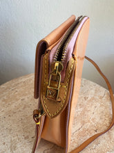 Load image into Gallery viewer, Vintage Louis Vuitton - Mott Vernis Pouchette Bag - Peach  - S
