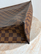 Load image into Gallery viewer, Louis Vuitton - Sac Plat Bag - Damier Ebene - M
