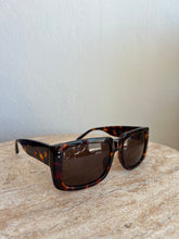 Load image into Gallery viewer, Linda Farrow - Nieve Sunglasses - Dark Tortoise Shell - S - RRP$863
