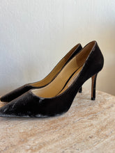 Load image into Gallery viewer, Jimmy Choo - Lizard Printed Velvet Heels - Brown - 39 - RRP$925
