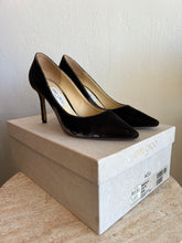 Load image into Gallery viewer, Jimmy Choo - Lizard Printed Velvet Heels - Brown - 39 - RRP$925
