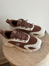 Load image into Gallery viewer, Loewe x On Cloudso - Sneakers - White - 42 - RRP $1156
