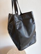 Load image into Gallery viewer, Anine Bing - Rio Tote Bag - Black - M
