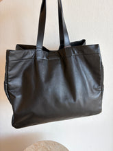 Load image into Gallery viewer, Anine Bing - Rio Tote Bag - Black - M
