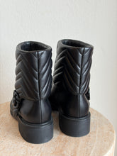 Load image into Gallery viewer, Gucci - GG Ankle Chevron Quilted Boots - Black - 36.5
