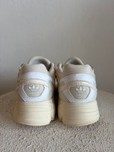 Load image into Gallery viewer, Adidas - Astir Sneaker - Ivory - 8
