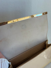 Load image into Gallery viewer, Louis Vuitton - Ana Vernis Clutch w Chain - Patent Beige - S
