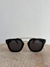 Load image into Gallery viewer, Celine - CL 40061 Sunglasses - Black - S
