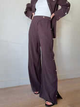 Load image into Gallery viewer, CUE - Wide Leg Pants w Studs  - Brown - 6
