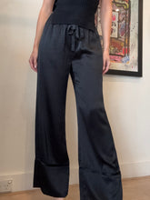 Load image into Gallery viewer, Lee Matthews - Stella Silk Lounge Pants - Black - 1

