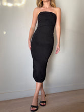 Load image into Gallery viewer, Rebecca Vallance - Cross Front Stretch Strapless Dress - Black - 8
