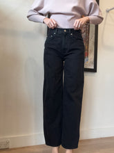Load image into Gallery viewer, Loulou Studio - Samur Jeans - Black - 25
