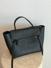 Load image into Gallery viewer, Celine - Belt Bag - Black -  M

