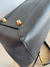 Load image into Gallery viewer, Celine - Belt Bag - Black -  M
