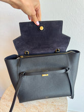 Load image into Gallery viewer, Celine - Belt Bag - Black -  M
