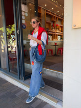 Load image into Gallery viewer, Achock - Jeans w embroidery patches - Mid Denim - M
