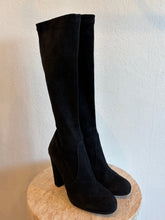 Load image into Gallery viewer, Stuart Weitzman - Knee High  12cm Suede Boots - Black - 41

