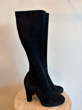 Load image into Gallery viewer, Stuart Weitzman - Knee High  12cm Suede Boots - Black - 41

