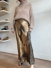 Load image into Gallery viewer, Anine Bing - Chunky Alpaca Blend Oversized Jumper - Sand - S
