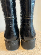Load image into Gallery viewer, Louis Vuitton - Monogram Splash Rubber Gumboots - Black - 37
