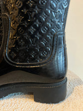 Load image into Gallery viewer, Louis Vuitton - Monogram Splash Rubber Gumboots - Black - 37
