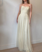 Load image into Gallery viewer, Vera Wang - Strapless Sheer Chiffon Pleated Maxi Dress - Pale Yellow - 6
