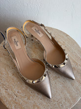 Load image into Gallery viewer, Valentino - Rockstud Slingback Kitten Heel - Metallic - 38 - RRP$1150

