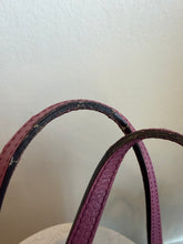 Load image into Gallery viewer, Gucci - 2000s Swing Leather Tote - Berry/Navy -M
