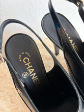 Load image into Gallery viewer, Chanel - Slingback Lambskin Bow Heel -  39
