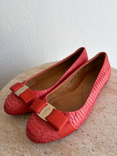 Load image into Gallery viewer, Salvatore Ferragamo - Python Ballet Flats w Bow  - Coral - 39
