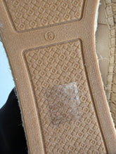 Load image into Gallery viewer, Tory Burch - Poppy Espadrille  - Cream - 8
