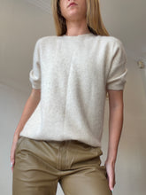 Load image into Gallery viewer, No Brand - Cashmere SS Knit - Cream - M
