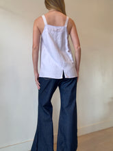 Load image into Gallery viewer, Lee Matthews - Linen Blend Tank Top  w Pockets - Lilac - 0
