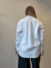 Load image into Gallery viewer, Rebecca Vallance - Classic LS Shirt w Pocket - White - 8
