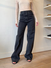 Load image into Gallery viewer, Scanlan Theodore - WideLeg Jeans Raw Hem- Washed Black - 25 - nwt RRP$320
