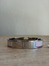 Load image into Gallery viewer, Hermes - Clic H Bracelet  - Silver/Rose Candeur - PM (xs/s) - RRP$1235 - As new
